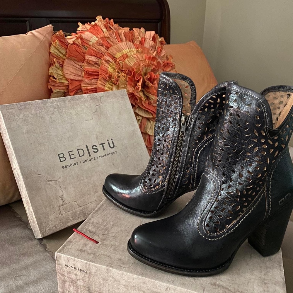 Woman’s boots